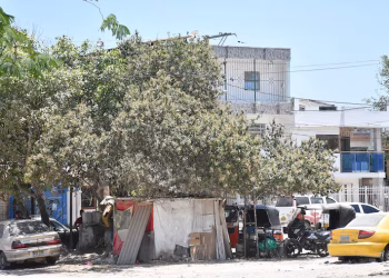 Soledad alista acciones de control ante casa impactada por un cilindro